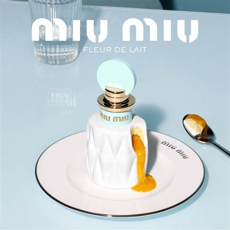 MIU MIU FLEUR DE LAIT.